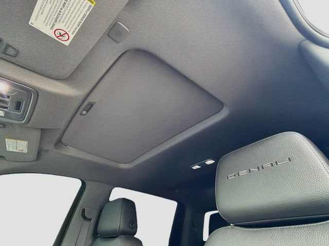 Used 2021 GMC Sierra 3500 Denali w/ Denali Ultimate Package AWD/4WD image 28