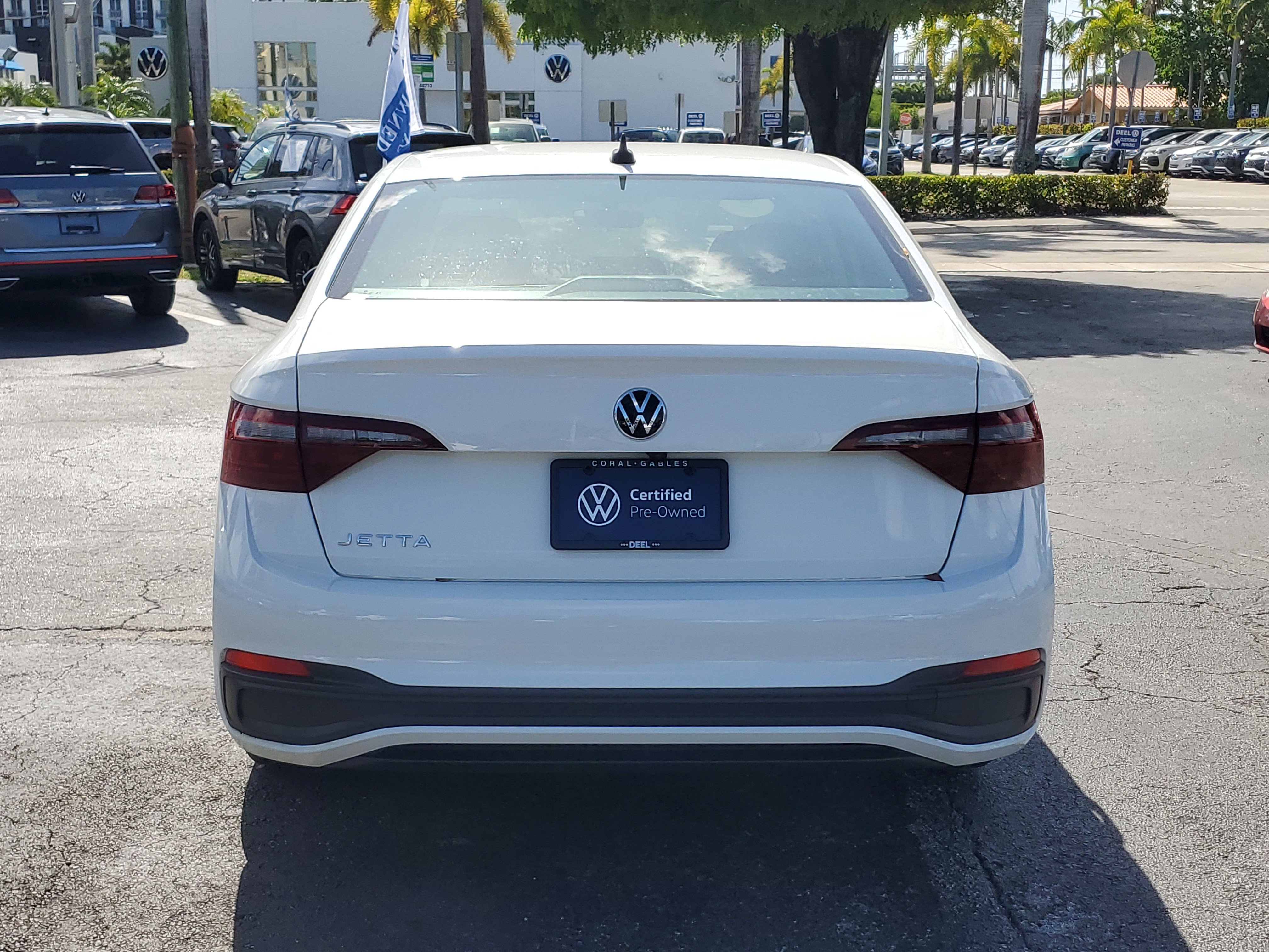 Certified 2023 Volkswagen Jetta S image 4