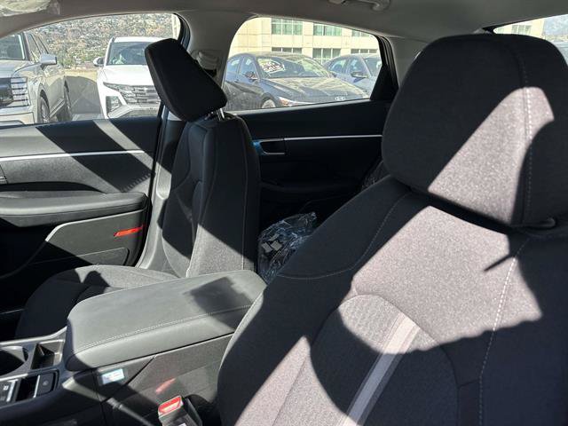 New 2026 Hyundai Elantra SE FWD image 23