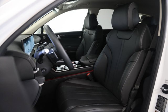 Used 2025 Genesis GV80 2.5T Standard AWD/4WD image 19