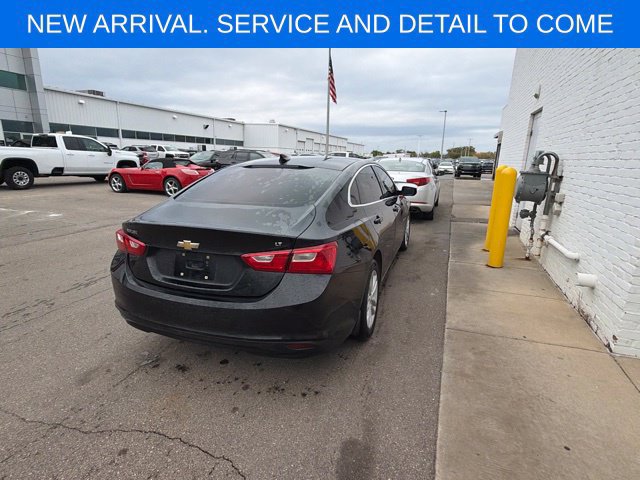 Used 2016 Chevrolet Malibu LT FWD image 7