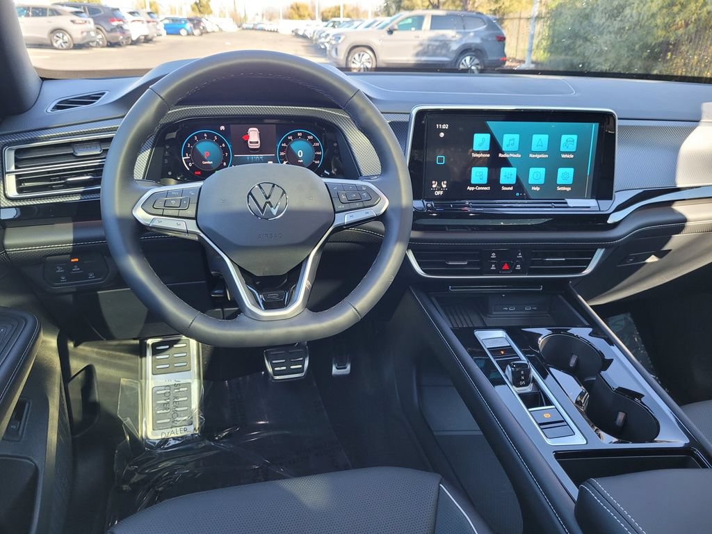 New 2026 Volkswagen Atlas Cross Sport SEL Premium R-Line AWD/4WD image 18
