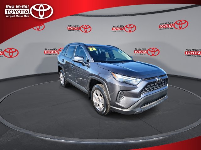 Used 2024 Toyota RAV4 XLE w/ Convenience Package FWD image 2