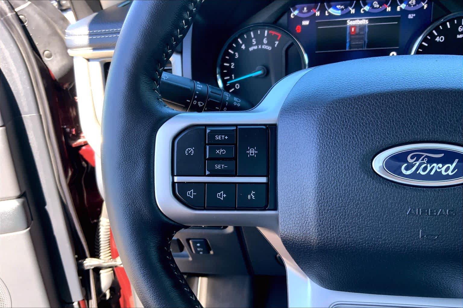 Used 2024 Ford Expedition XLT RWD image 20