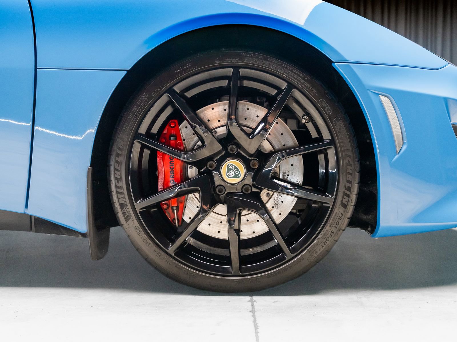 Used 2018 Lotus Evora 400 RWD image 26