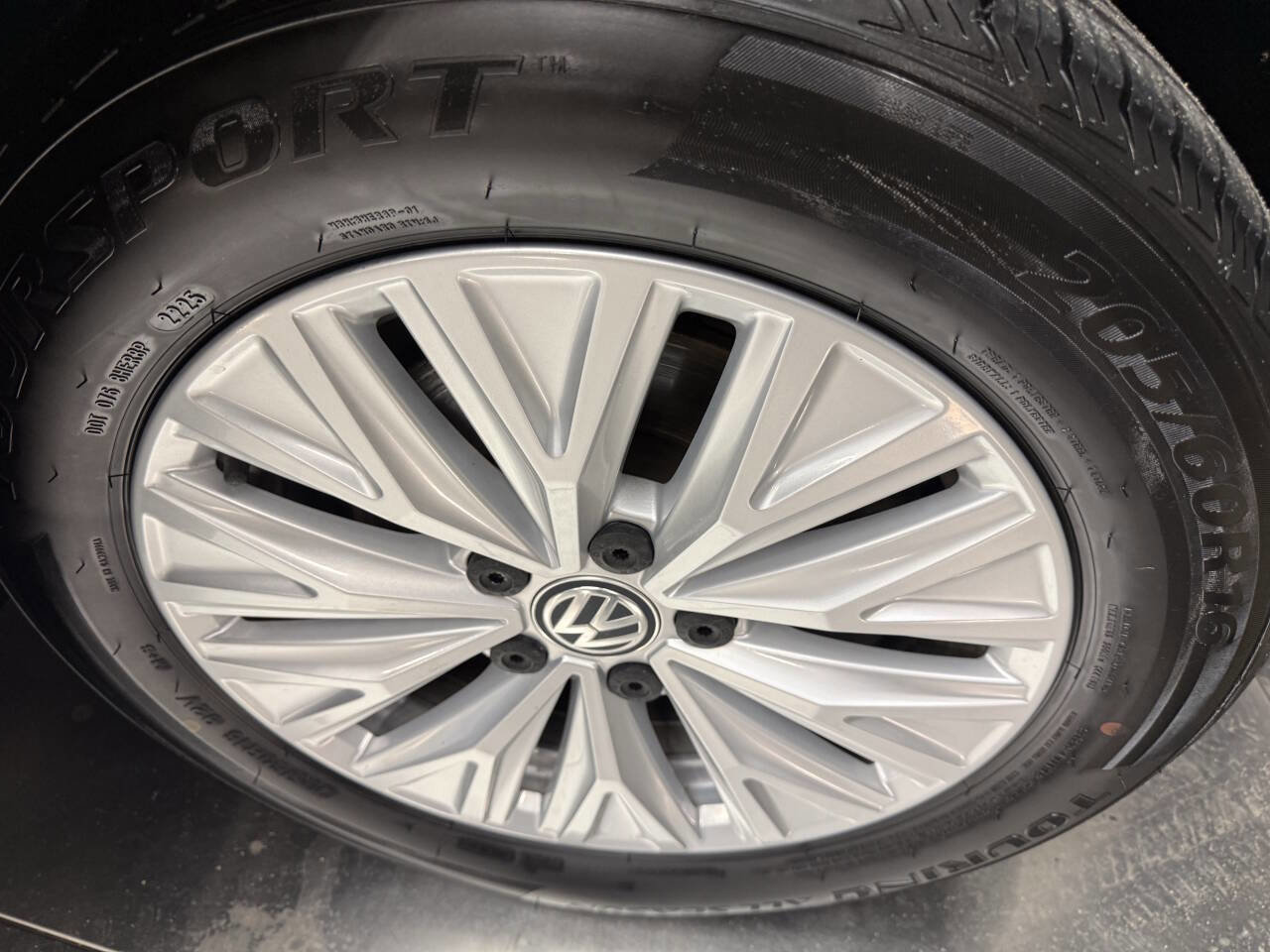 Used 2019 Volkswagen Jetta S w/ Driver Assistance Package image 25