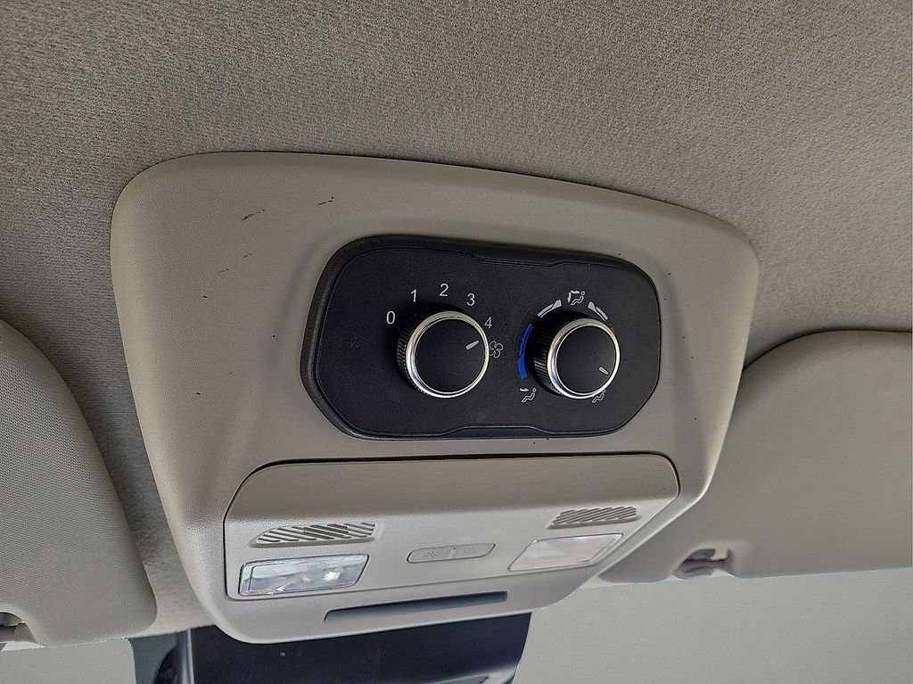 Used 2023 Ford Transit 350 XLT image 31