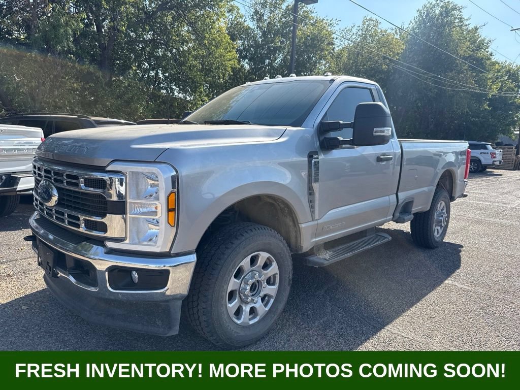 Used 2024 Ford F350 XLT AWD/4WD image 5