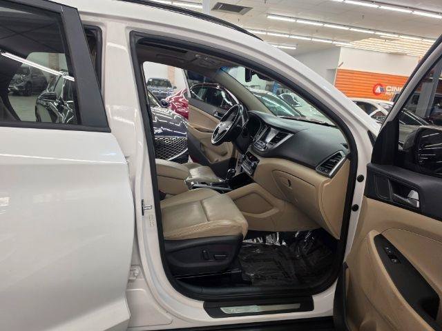 Used 2016 Hyundai Tucson Limited w/ Option Group 03 AWD/4WD image 36