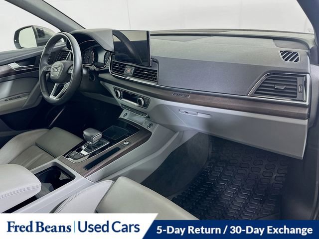 Used 2023 Audi Q5 2.0T Premium w/ Convenience Package image 30