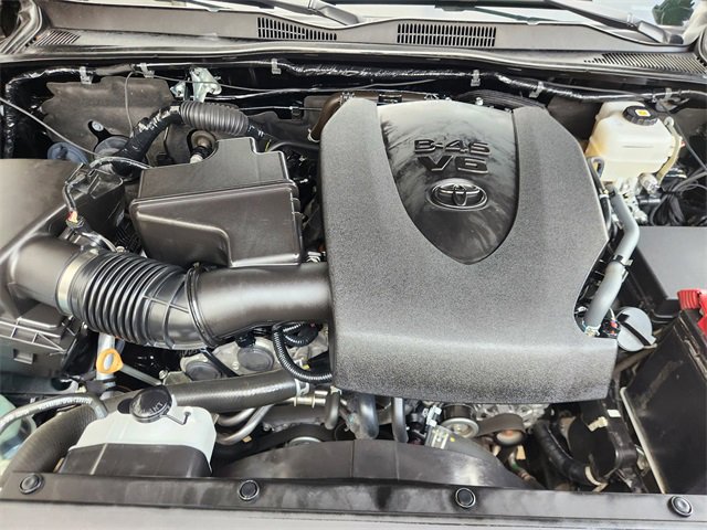 Used 2023 Toyota Tacoma TRD Off-Road AWD/4WD image 32