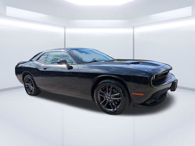 Used 2019 Dodge Challenger SXT w/ Plus Package AWD/4WD image 2