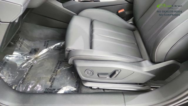 Used 2025 Audi A6 e-tron Prestige w/ Black Warm Weather Package image 34