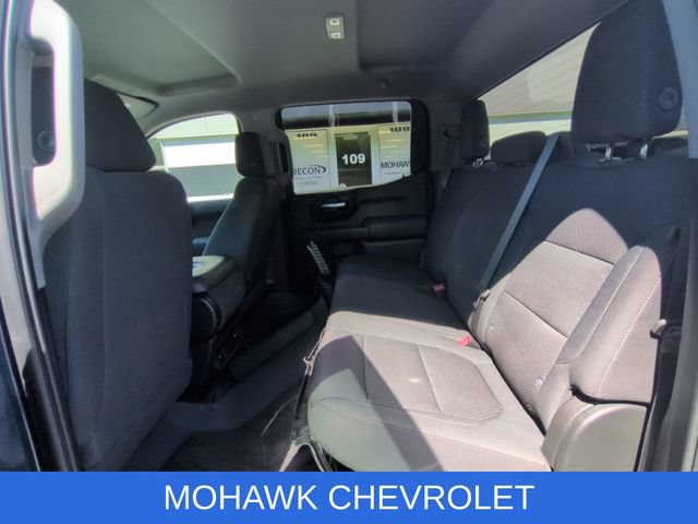Certified 2020 Chevrolet Silverado 1500 Custom w/ Custom Value Package AWD/4WD image 25