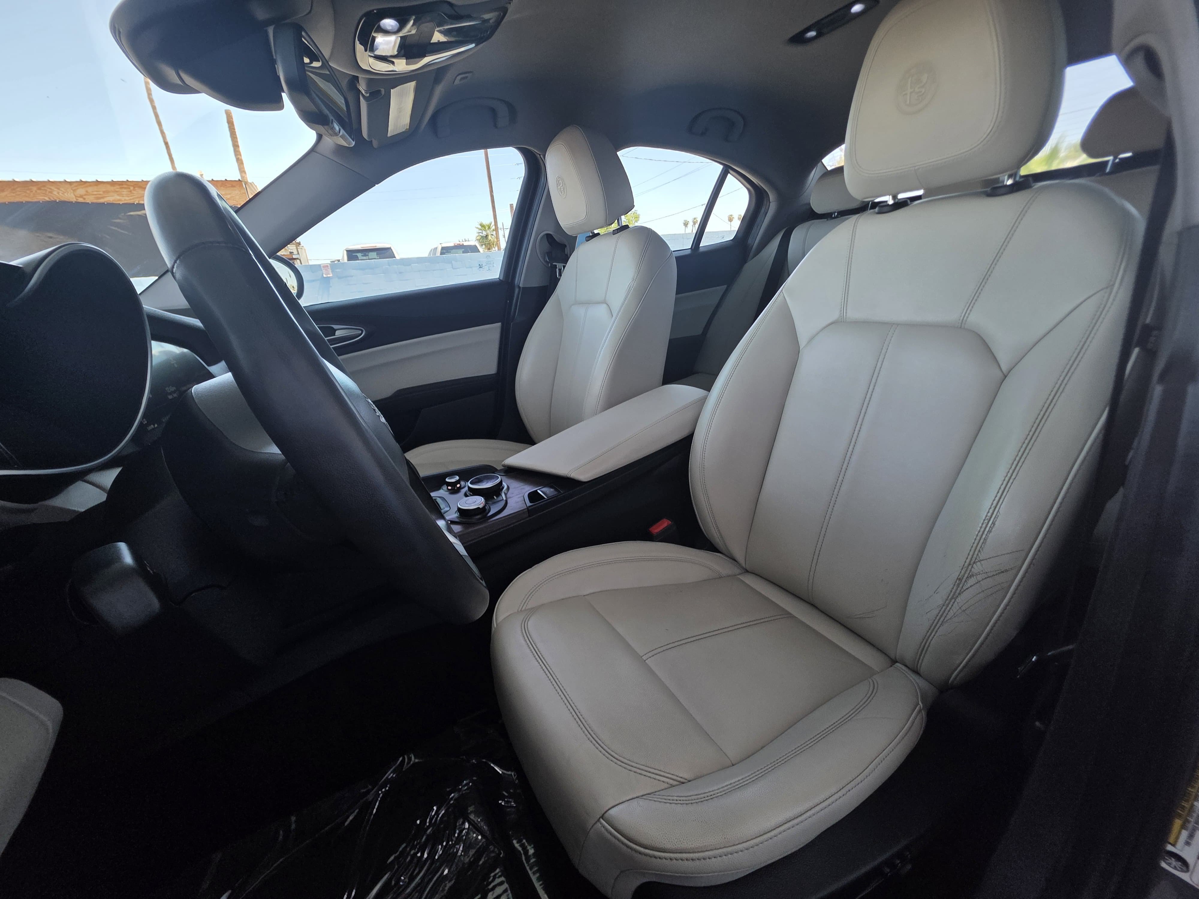 Used 2019 Alfa Romeo Giulia Ti RWD image 10