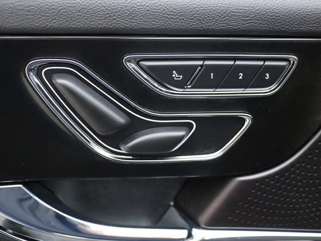 Used 2023 Lincoln Corsair Reserve w/ Jet Appearance Package image 18