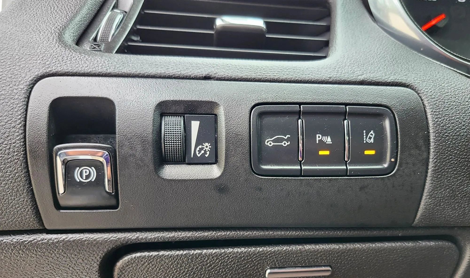 Used 2014 Chevrolet Impala LT w/ Premium Seating Package FWD image 21