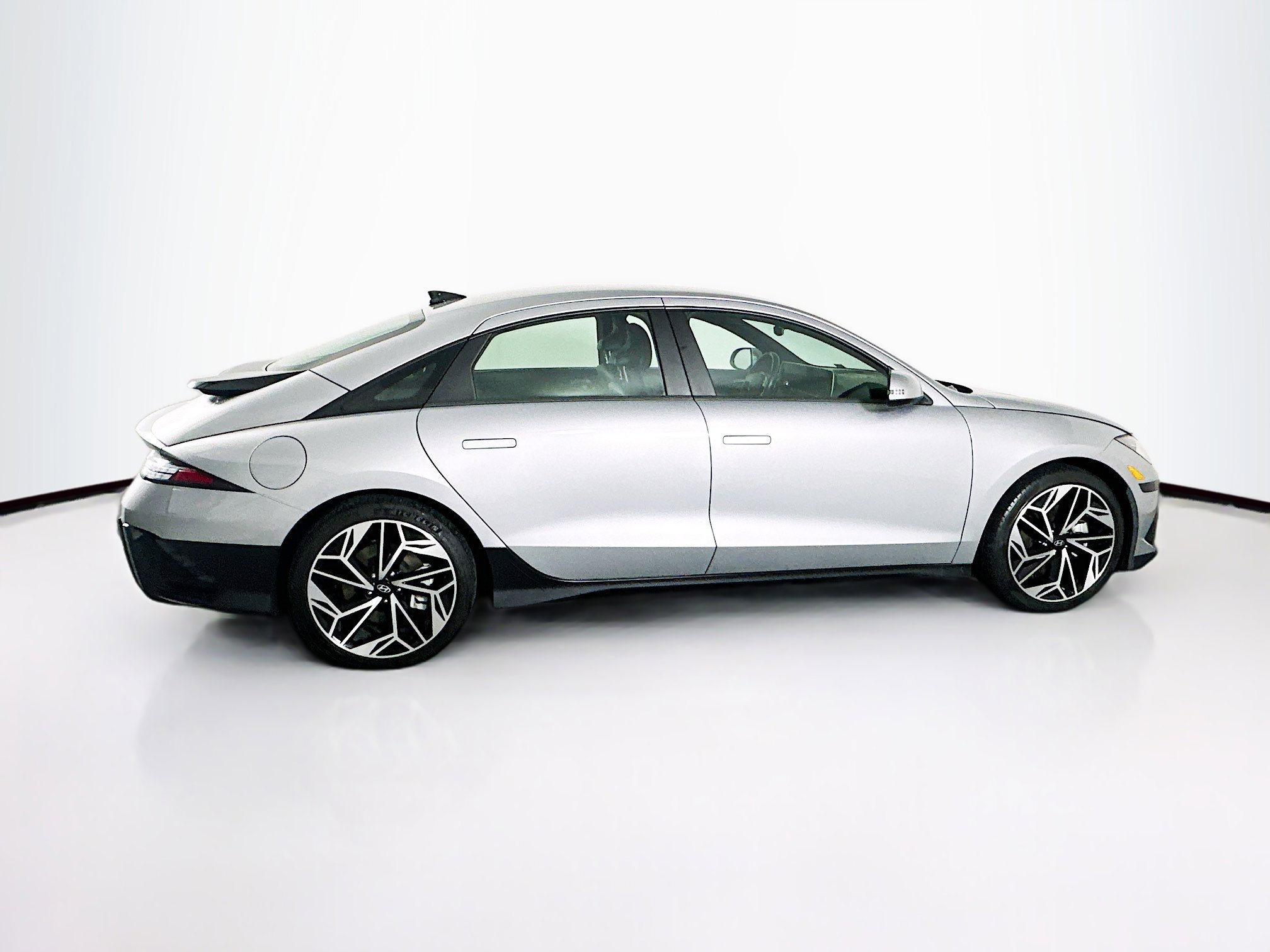 Used 2023 Hyundai Ioniq 6 SEL image 10