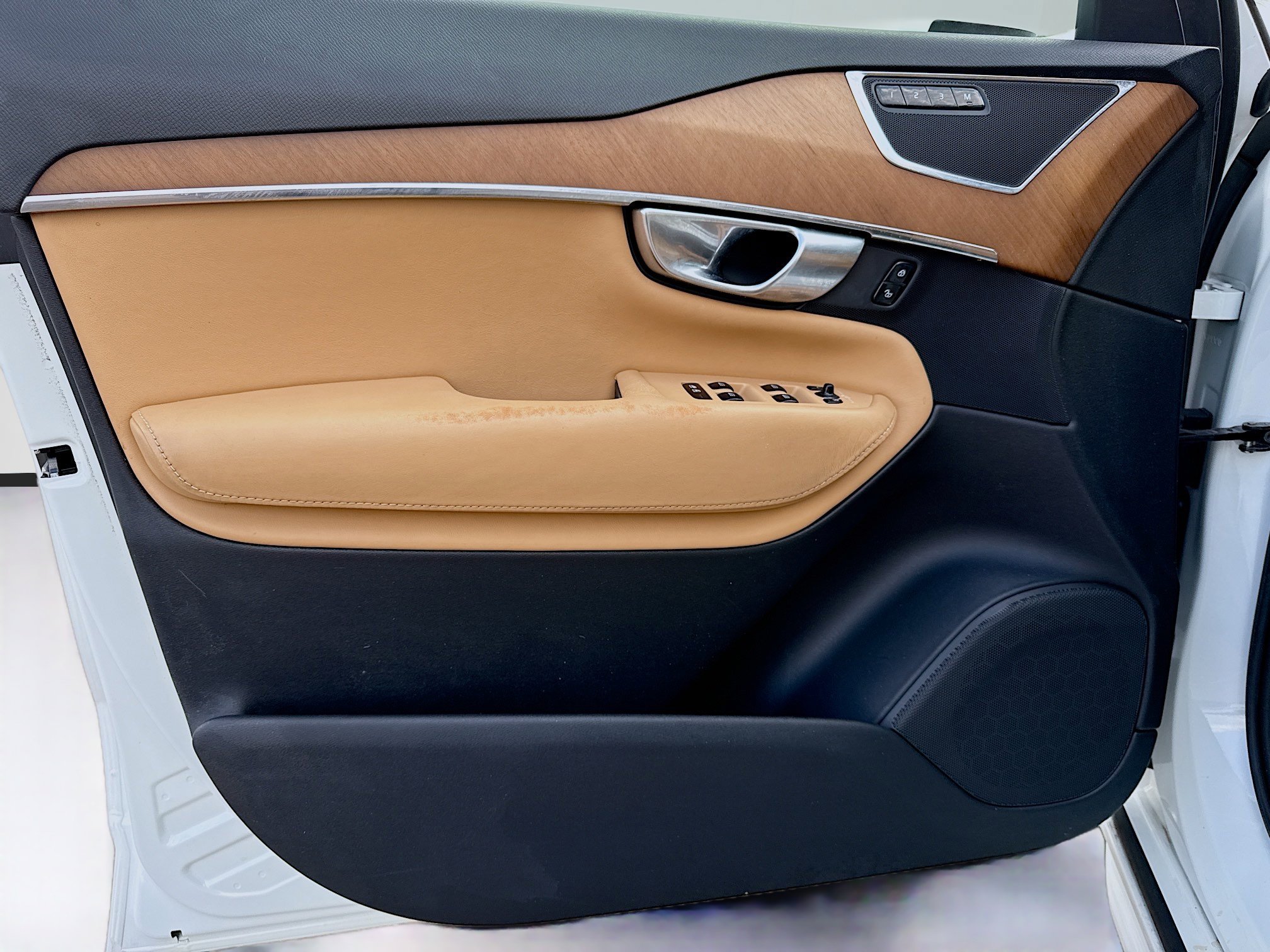 Used 2018 Volvo XC90 T6 Inscription w/ Convenience Package AWD/4WD image 21