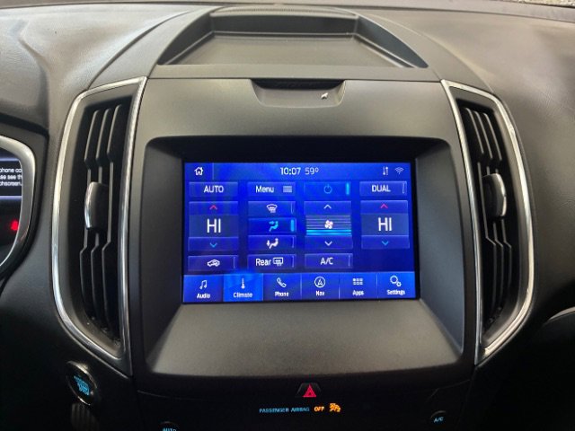 Used 2020 Ford Edge Titanium AWD/4WD image 21
