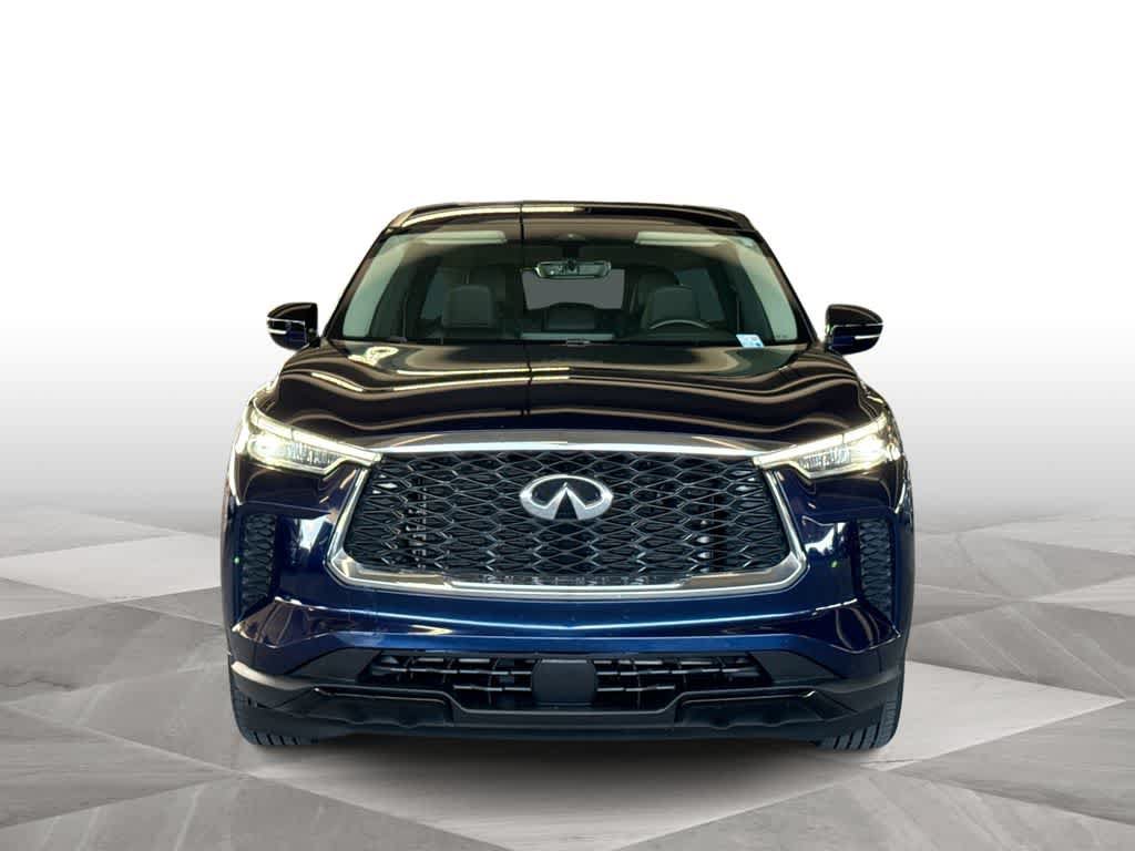 Used 2023 INFINITI QX60 Pure AWD/4WD image 3