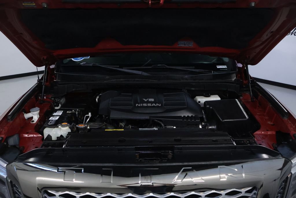 Used 2018 Nissan Titan Platinum Reserve image 34