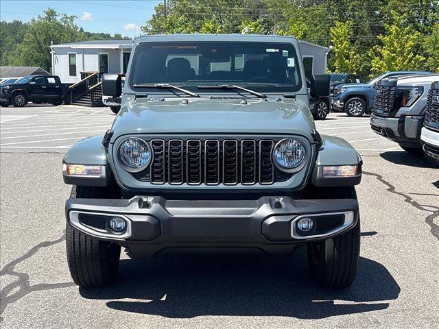 Used 2025 Jeep Gladiator Sport w/ Premium Package AWD/4WD video 3