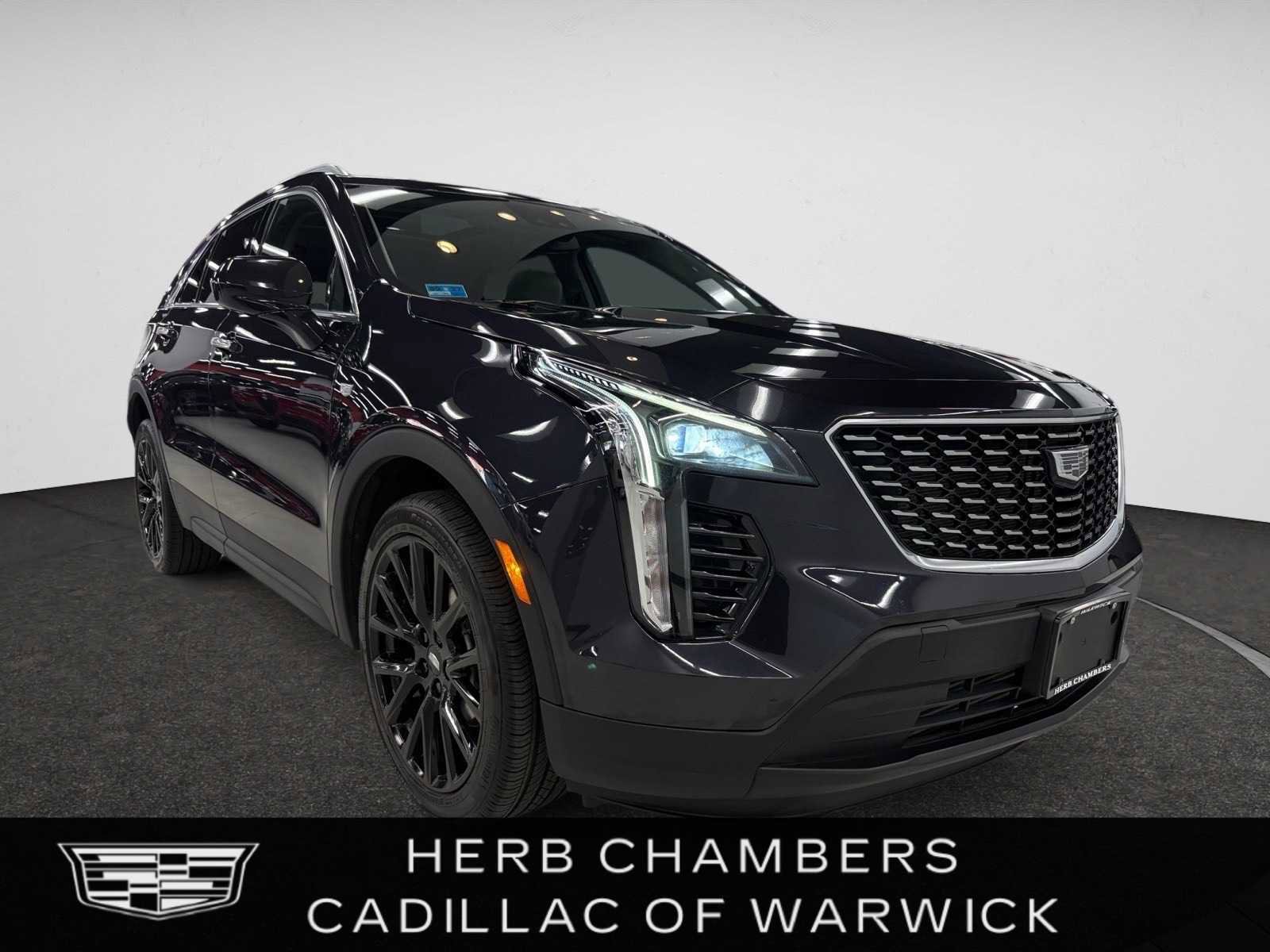Used 2022 Cadillac XT4 Luxury w/ LPO, Onyx Lite Package