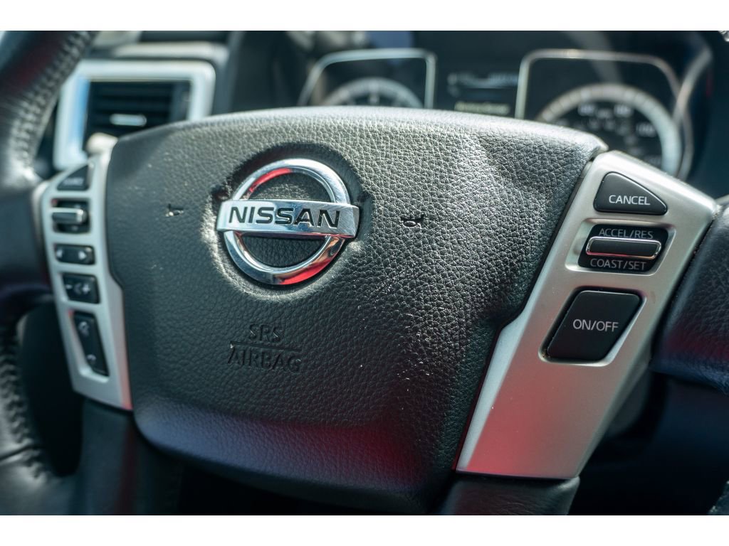 Used 2018 Nissan Titan SV w/ SV Convenience Package AWD/4WD image 28