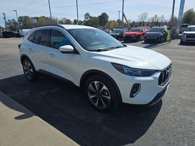 Used 2023 Ford Escape Platinum w/ Class II Trailer Tow Package image 7