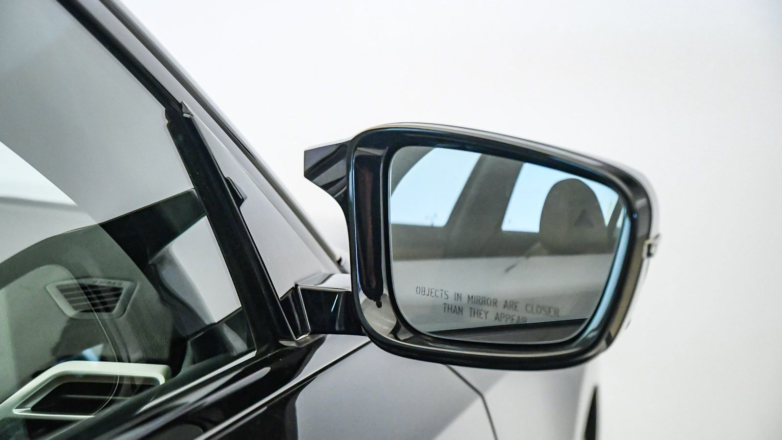 Used 2025 BMW M340i image 19