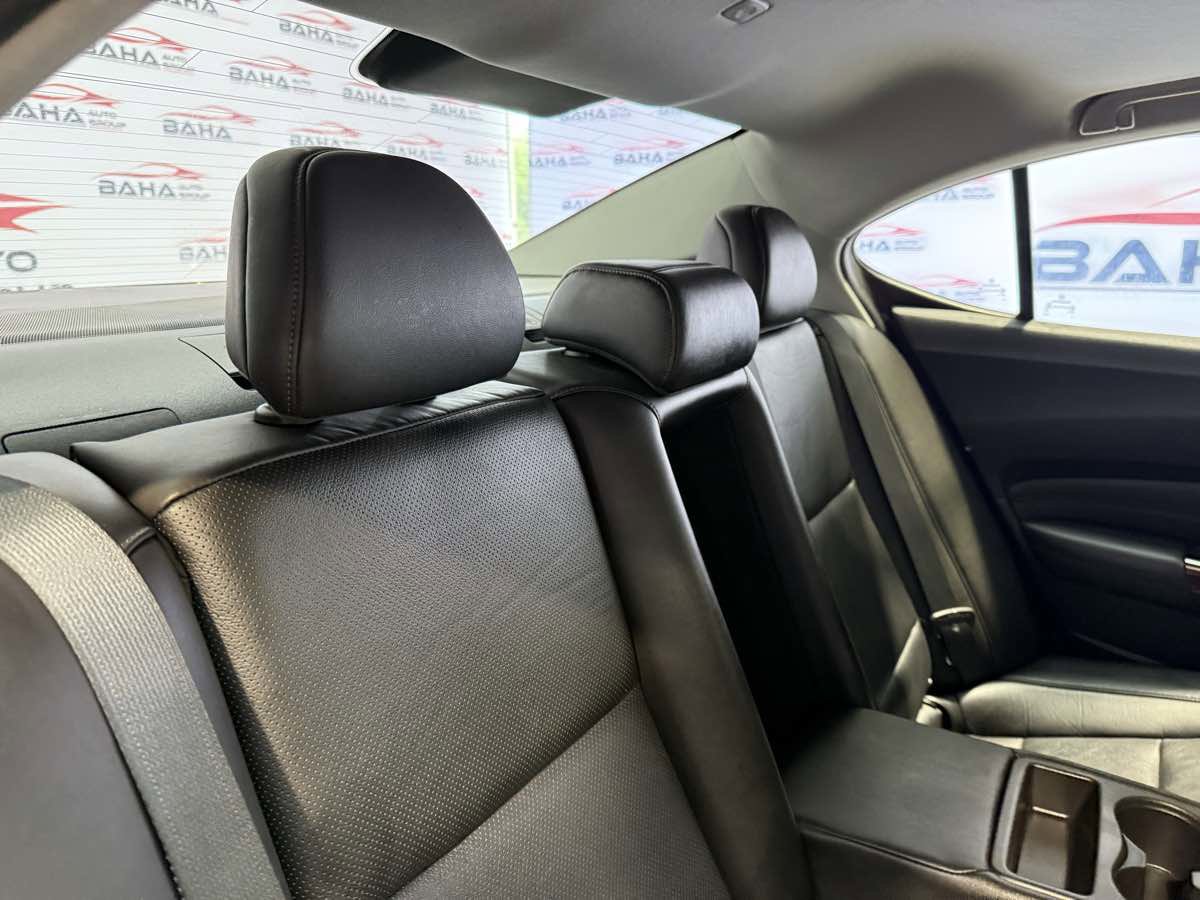 Used 2017 Acura TLX w/ Technology Package FWD image 25
