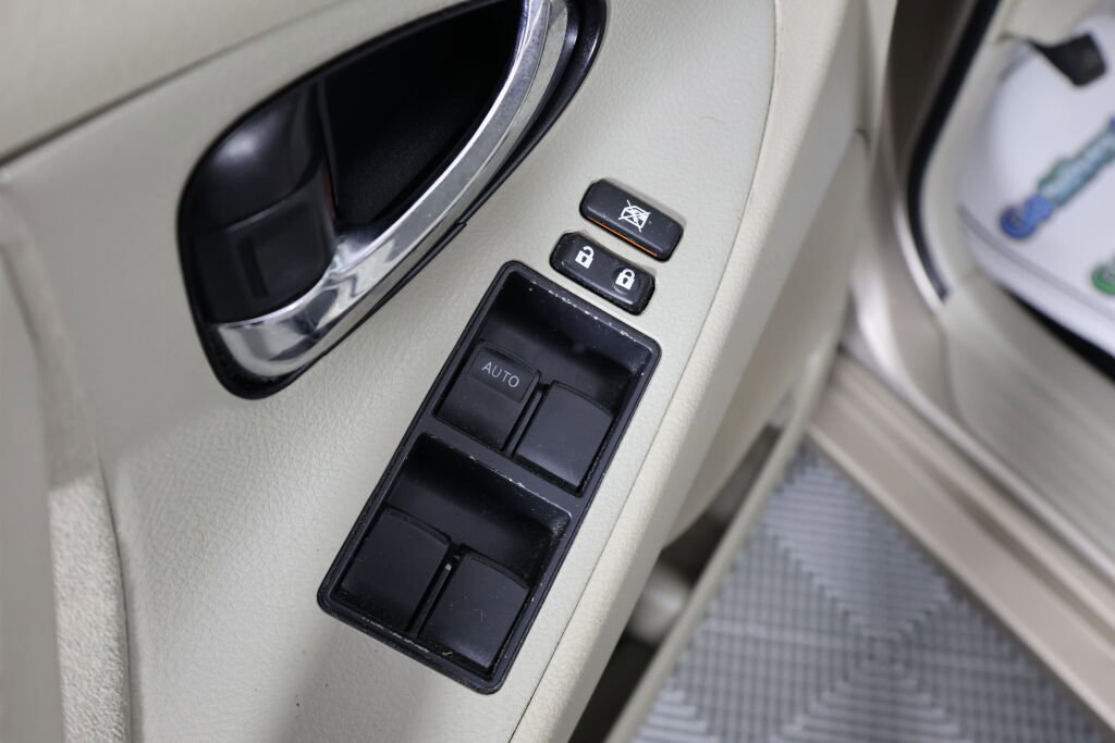 Used 2008 Toyota Camry image 32