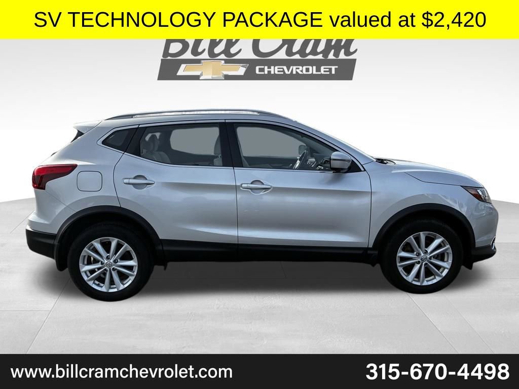 Used 2018 Nissan Rogue Sport SV w/ SV Technology Package image 3