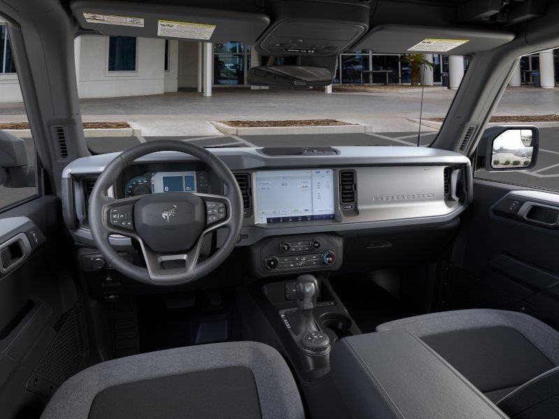 New 2025 Ford Bronco 4-Door AWD/4WD image 9