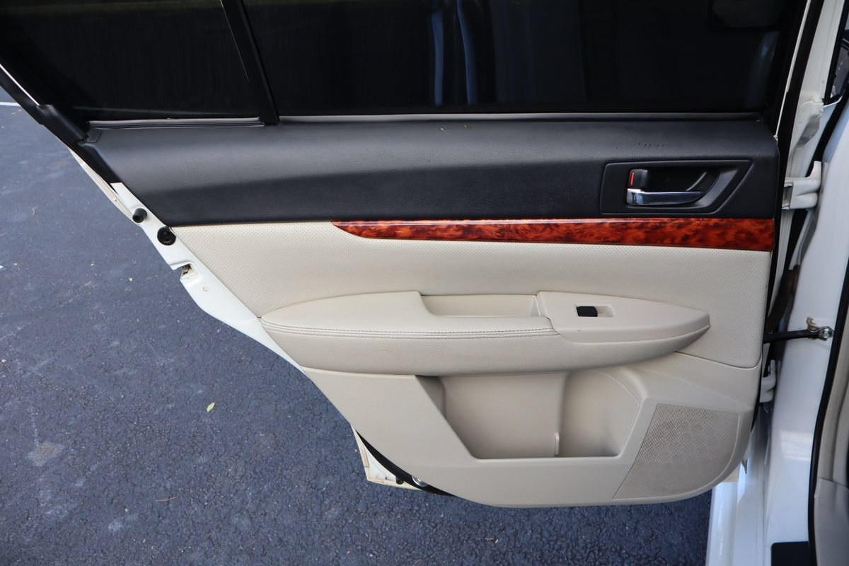 Used 2010 Subaru Legacy 2.5GT Limited AWD/4WD image 24