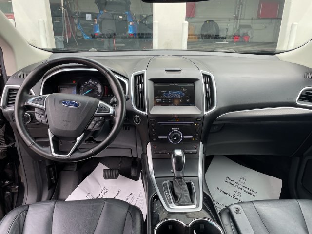 Used 2015 Ford Edge Titanium AWD/4WD image 22