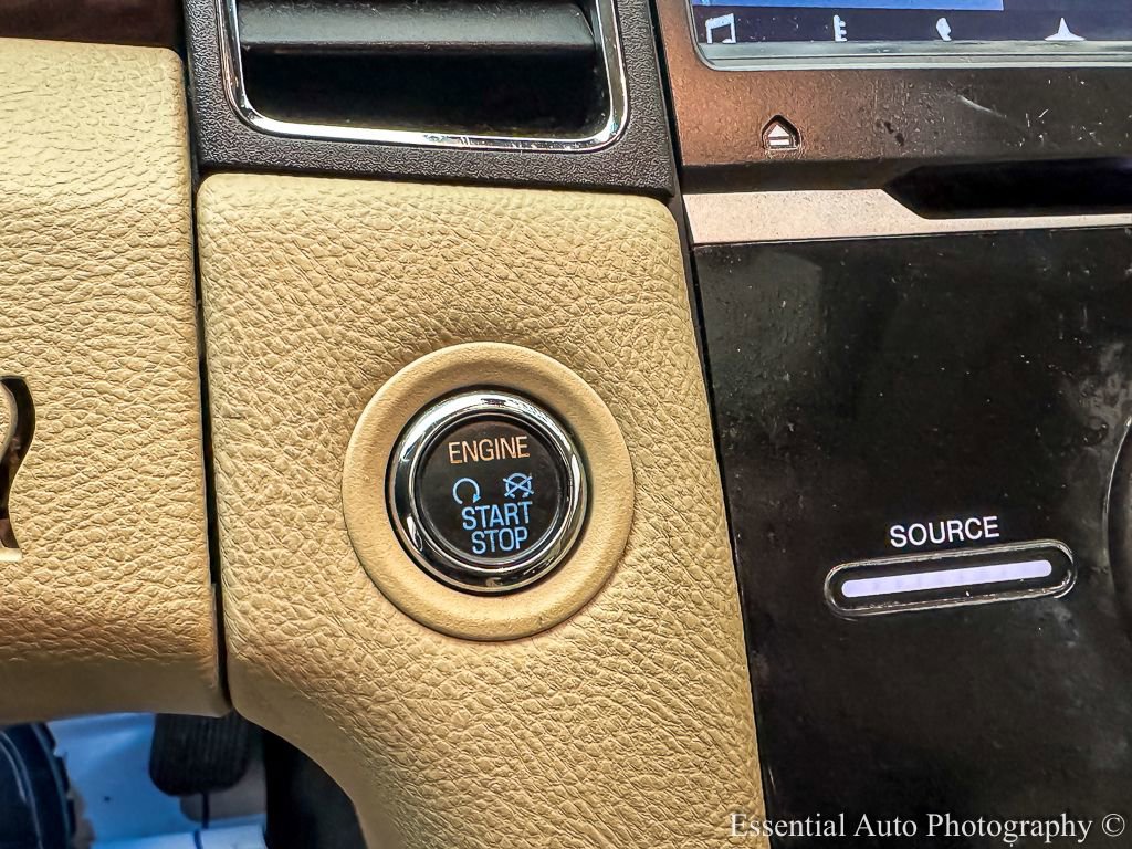 Used 2017 Ford Taurus Limited image 18