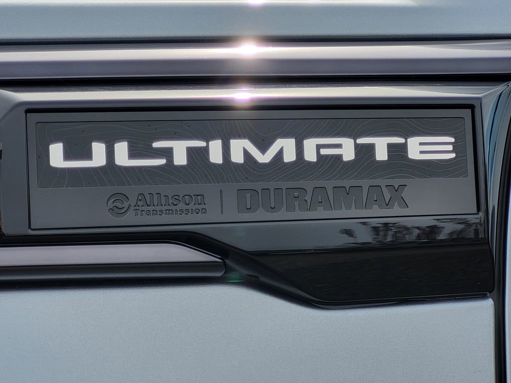 Used 2024 GMC Sierra 2500 Denali Ultimate w/ Max Trailering Package image 3