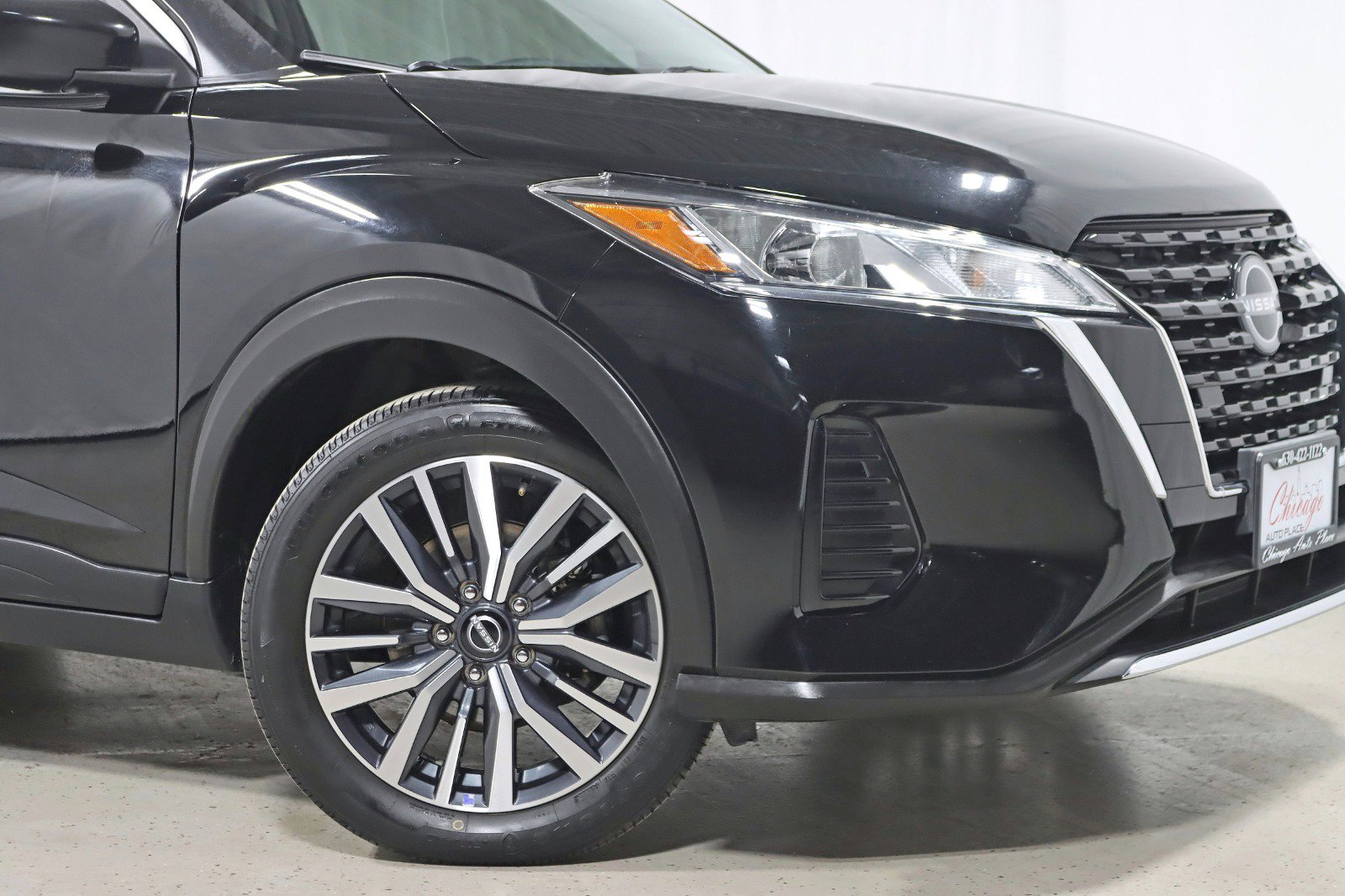 Used 2022 Nissan Kicks SV image 5