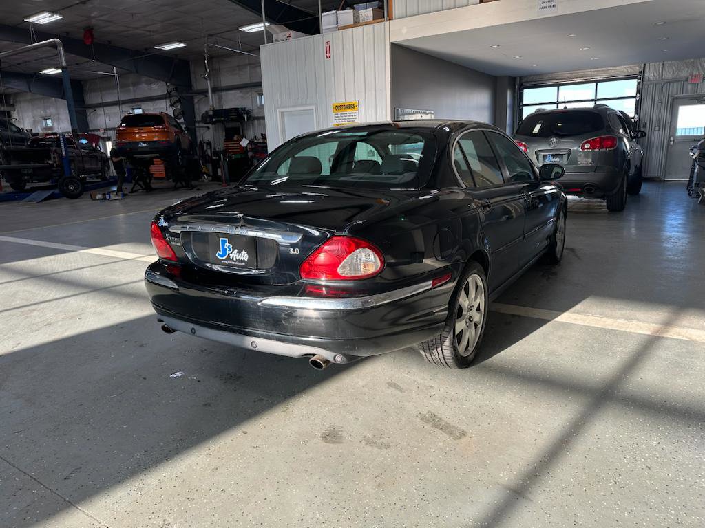 Used 2005 Jaguar X-TYPE 3.0 image 7