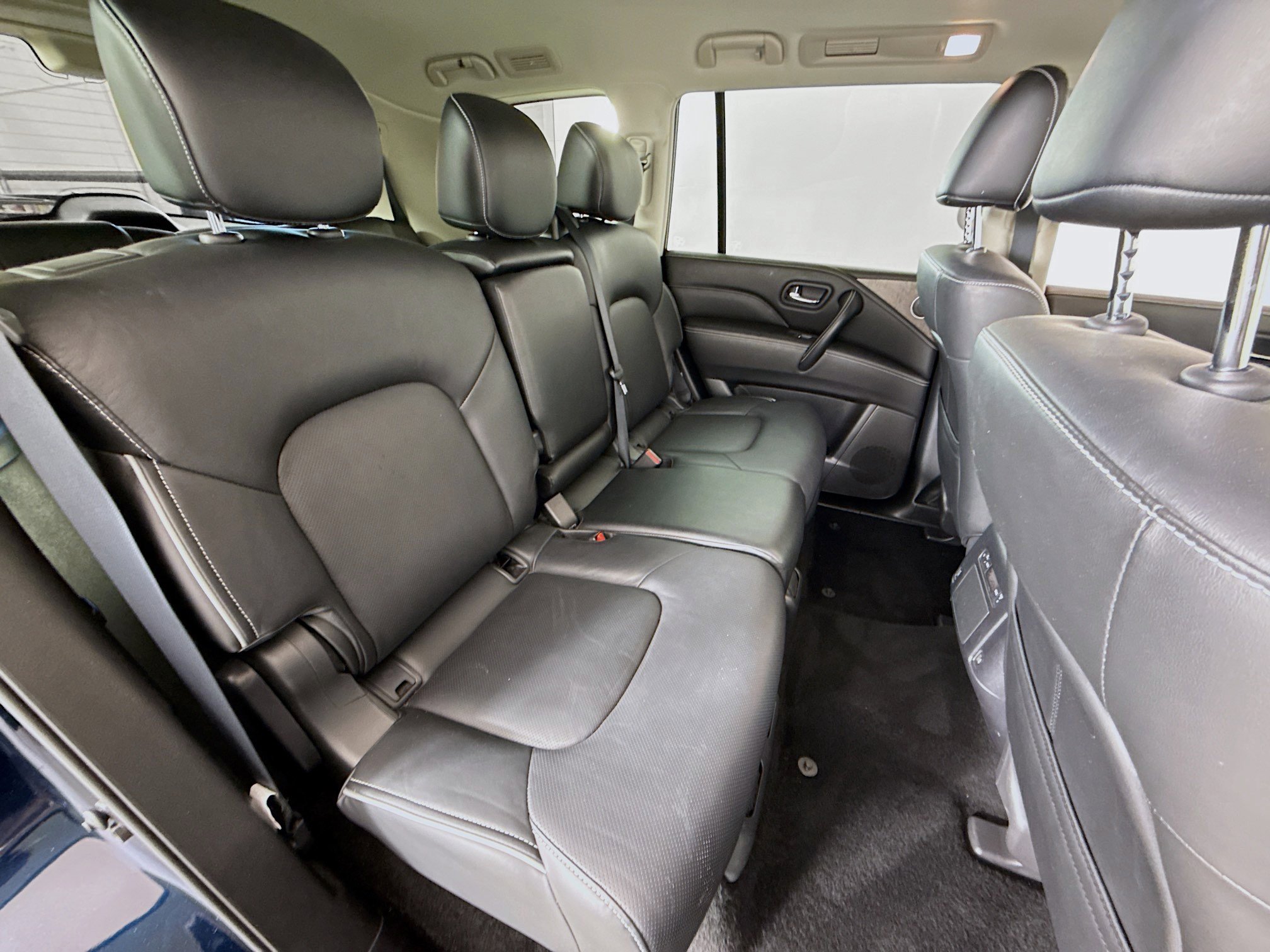 Used 2024 INFINITI QX80 Premium Select w/ Cargo Package image 27