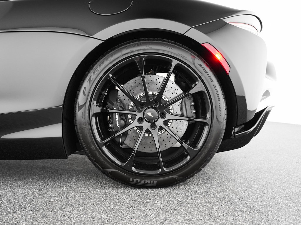 New 2026 McLaren Artura RWD image 30