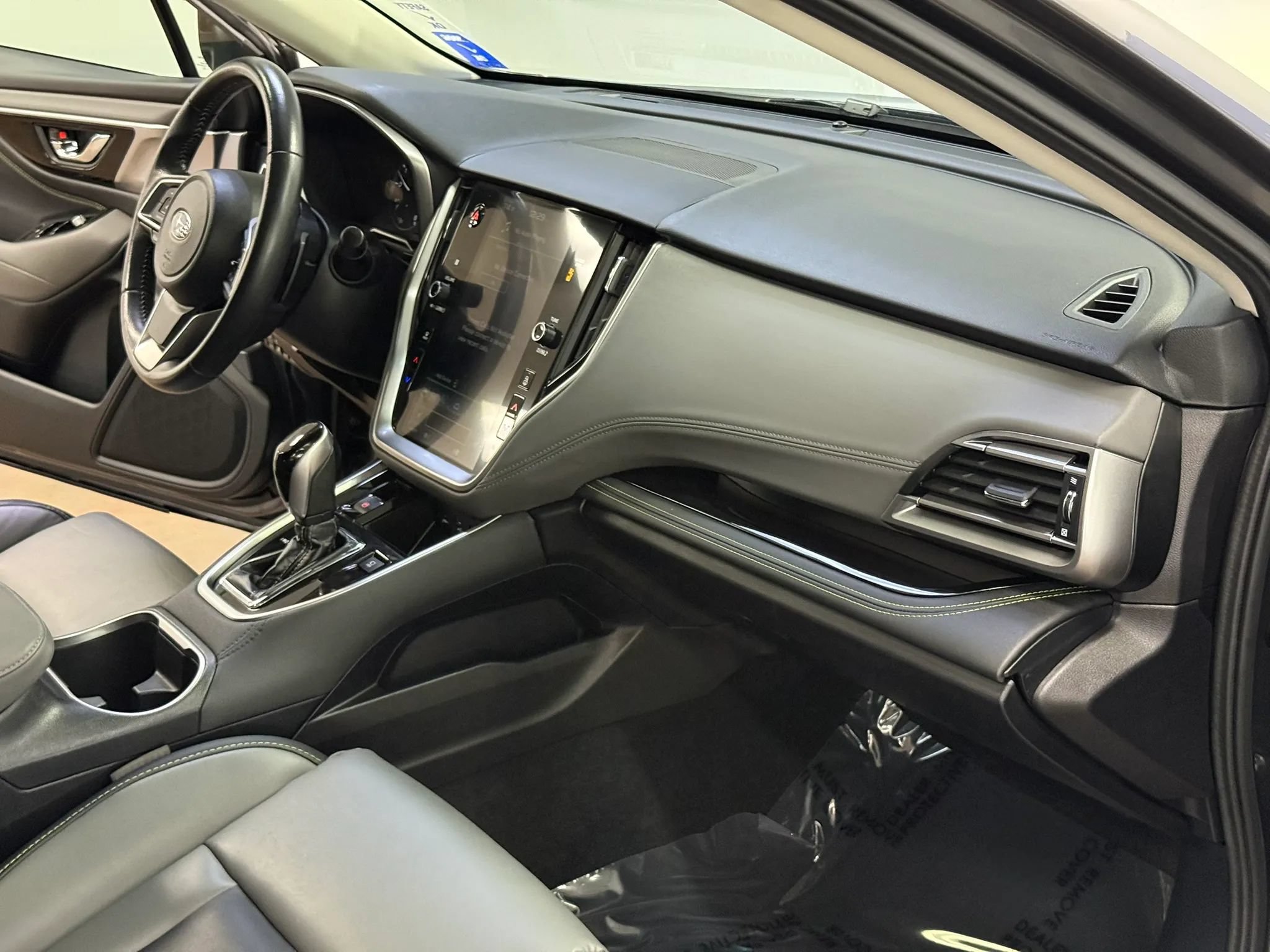 Used 2021 Subaru Outback Onyx Edition XT AWD/4WD image 16