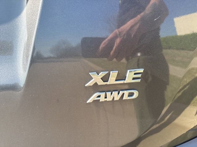 Used 2016 Toyota RAV4 XLE w/ Convenience Package image 10