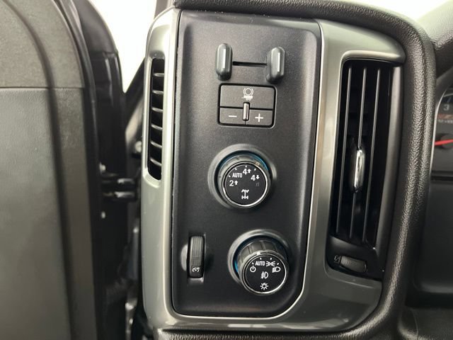 Used 2015 Chevrolet Silverado 1500 LT w/ Midnight Edition AWD/4WD image 30