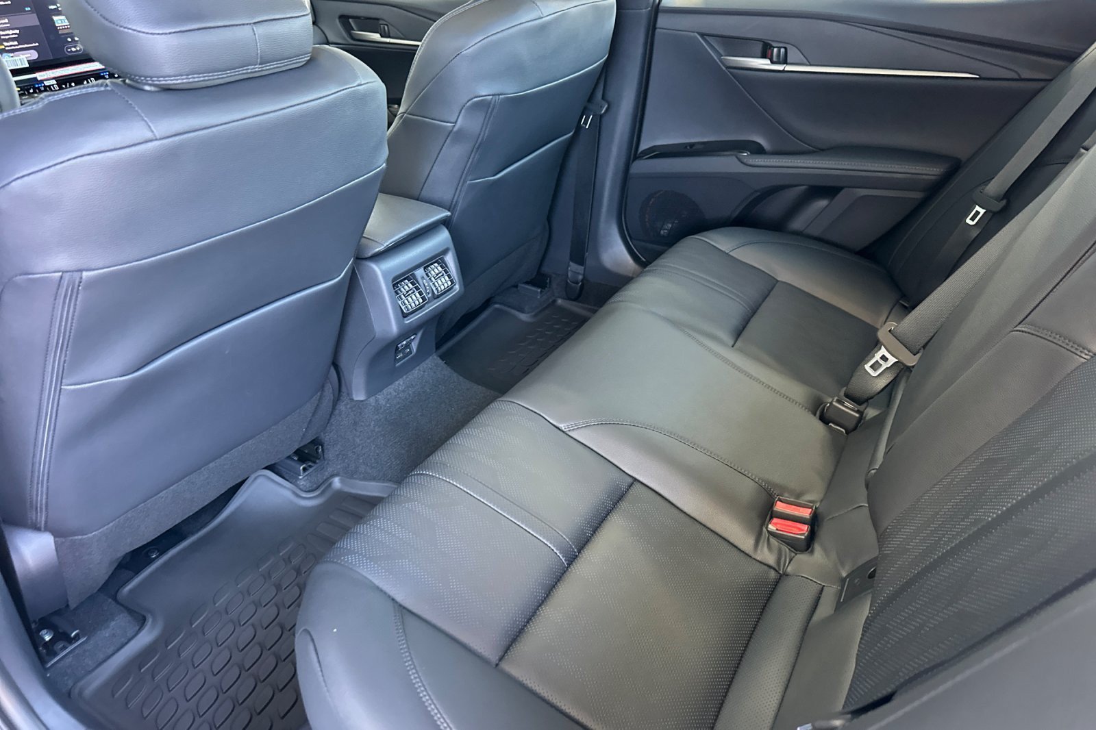 New 2026 Toyota Camry XSE AWD/4WD image 11