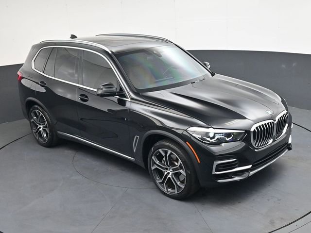Used 2022 BMW X5 xDrive40i w/ Premium Package AWD/4WD image 21
