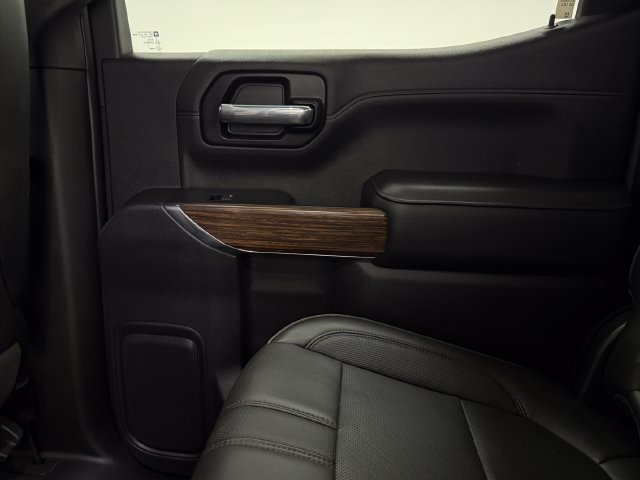 Used 2021 Chevrolet Silverado 1500 High Country w/ Technology Package AWD/4WD image 34