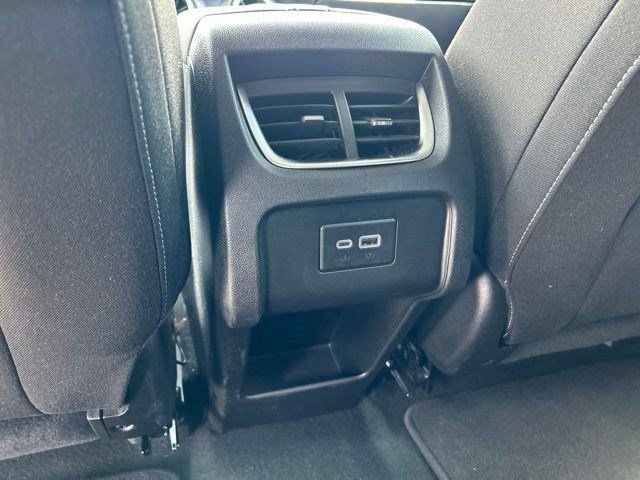 Used 2025 Chevrolet Blazer LT FWD image 38